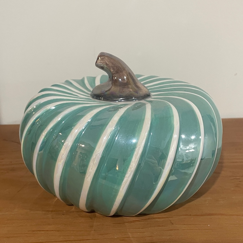 🌼 Striped Teal Ceramic Pumpkin Decor - Picture 3 of 6